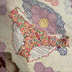 Victoria’s Secret Ruffle Cheeky bikini bottom Lettuce Hem Ruched multicolor gold